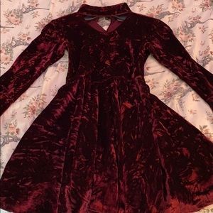 Girls velvet dress